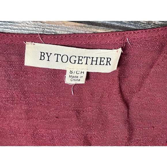 By Together Rust Crochet Lace Surplice Bell Sleeve High Low Blouse Small Peasant - Picture 3 of 9